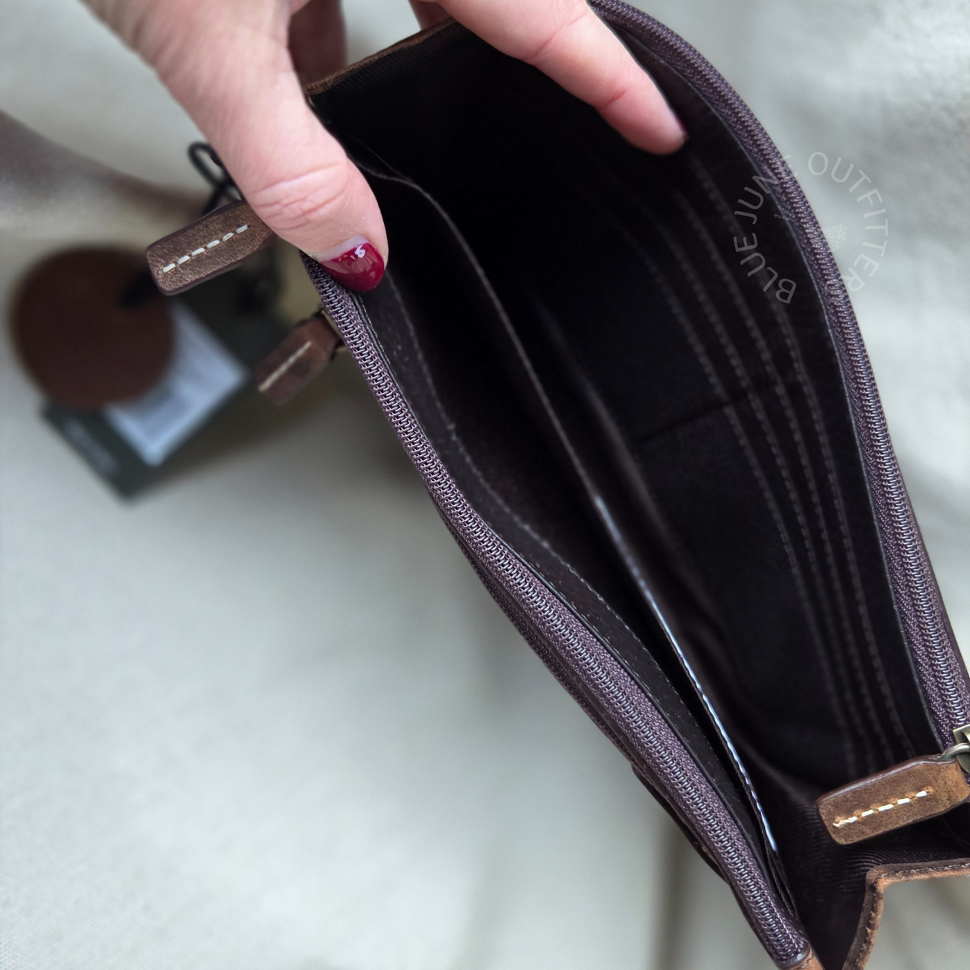 Myra Roadstop Wallet – Stylish Leather Wallet for Women