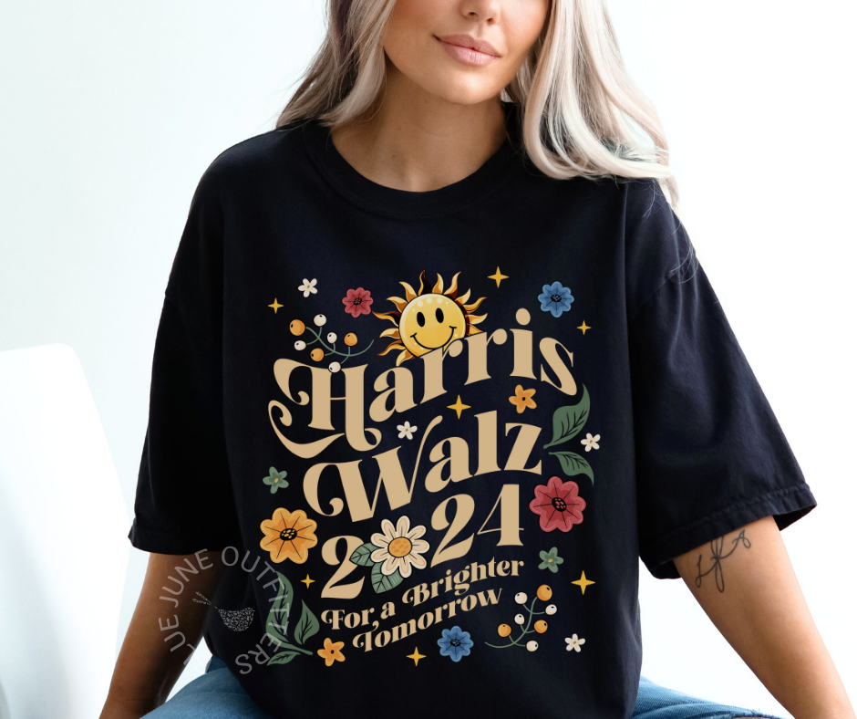 HARRIS WALZ FLOWER MOTIF | COMFORT COLORS® TEE