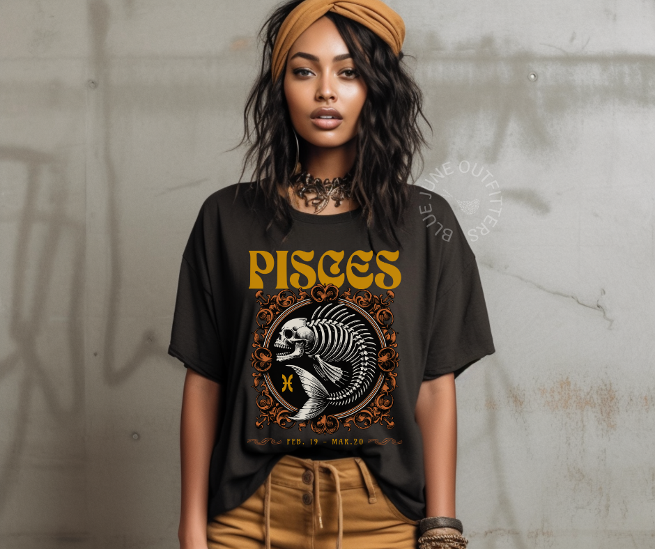 PISCES ZODIAC DESIGN | COMFORT COLORS® TEE