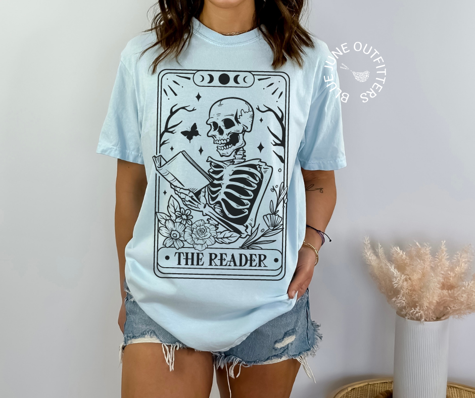 The Reader Skellie Tarot | Comfort Colors® Tee