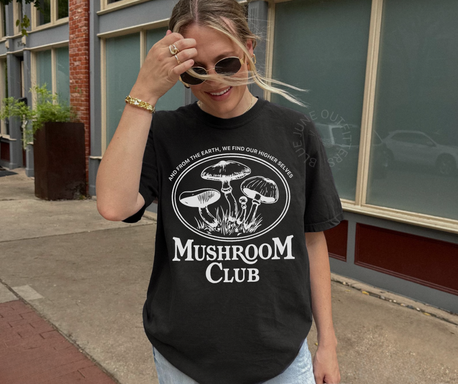 🌿 MUSHROOM CLUB TEE | GROOVY VINTAGE INSPIRED TEE