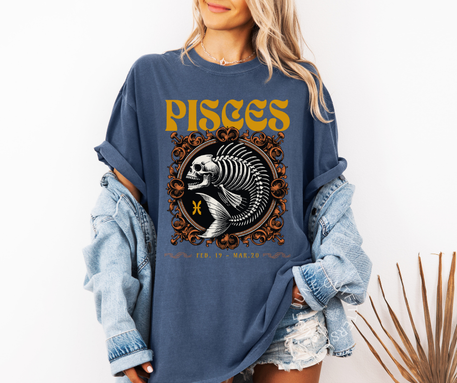 PISCES ZODIAC DESIGN | COMFORT COLORS® TEE