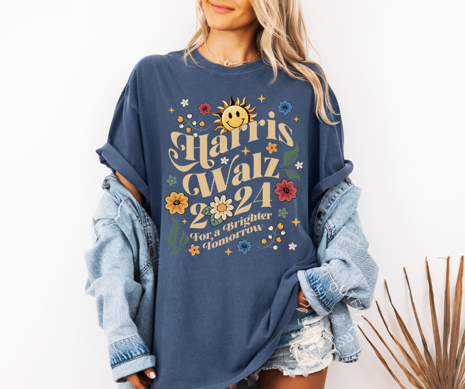 HARRIS WALZ FLOWER MOTIF | COMFORT COLORS® TEE