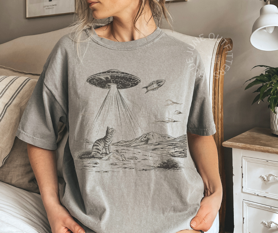 Funny Cat UFO Abduction | Comfort Colors® Tee