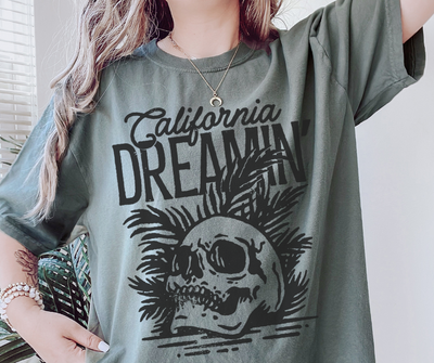 California Dreamin' Desert Skull | Comfort Colors® Tee