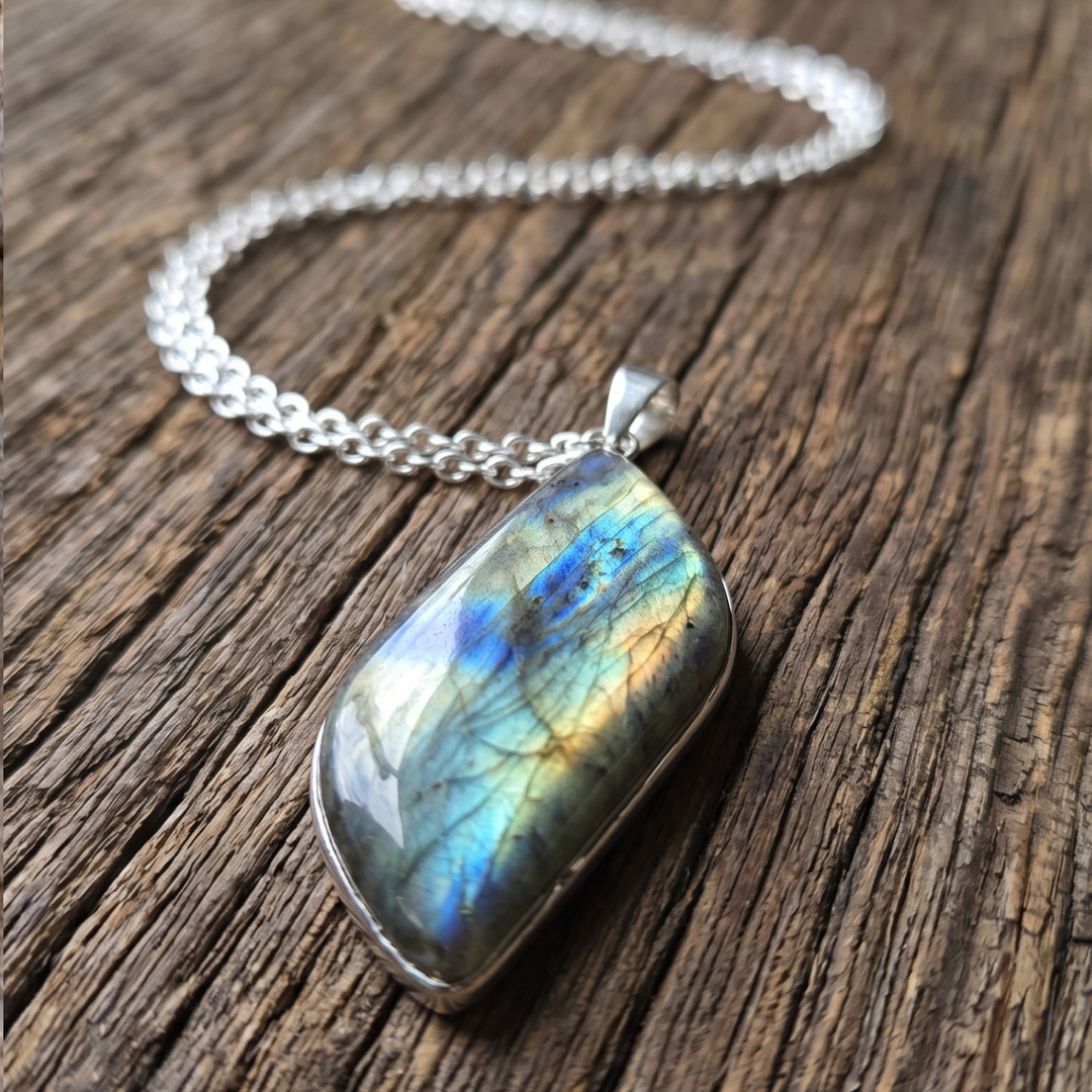 Natural Labradorite Pendant Necklace | Intuition & Protection Stone