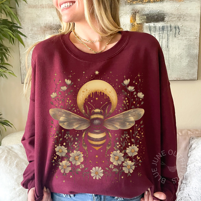 Celestial Bee & Moon Graphic Sweatshirt – Cozy Witchy Bohemian Crewneck