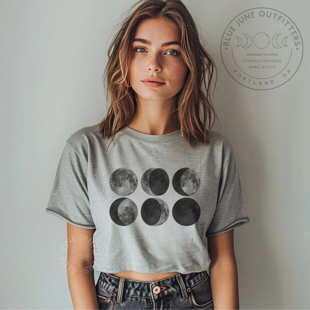 Moon Phases Cropped Tee – Festival Style Moon Graphic T-Shirt