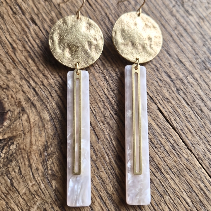 Modern Boho Statement Earrings – Mother of Pearl & Hammered Brass