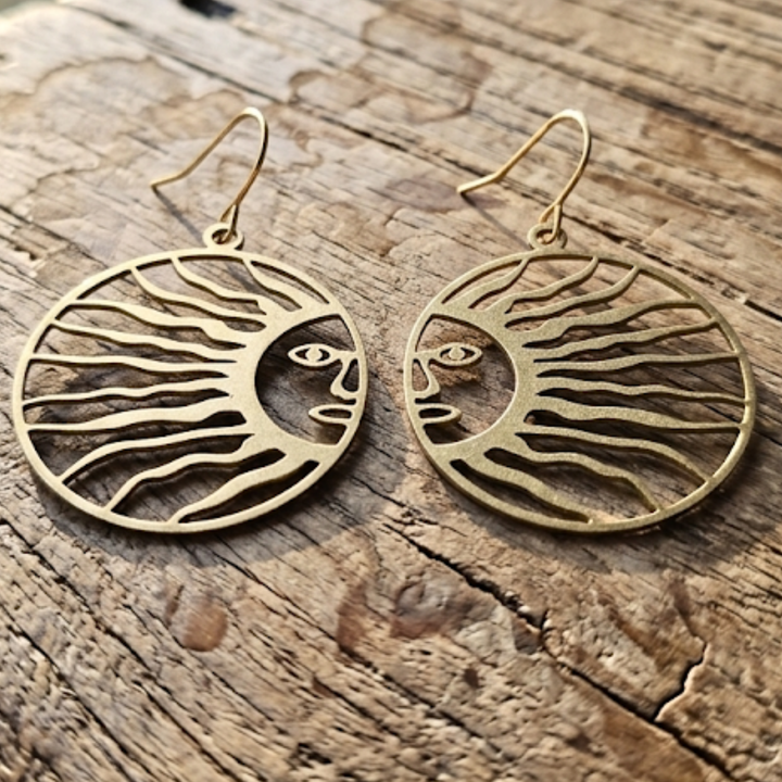 Celestial Sunburst Dangle Earrings – Raw Brass & 18k Gold Plated