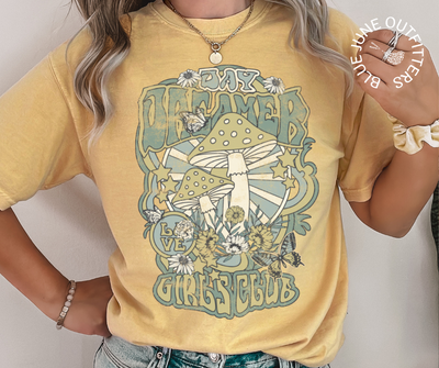 Day Dreamer Girls Club | Trippy Comfort Colors® Tee